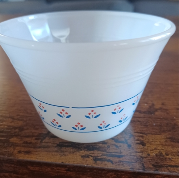 Vintage Indopal Indonesia Termocrisa Milk Glass Floral Ramekin Custard Cup X 5 - Picture 2 of 11